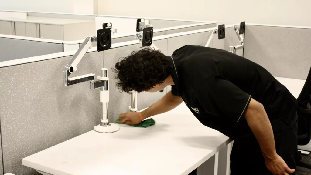 Final clean-up at an intsallation