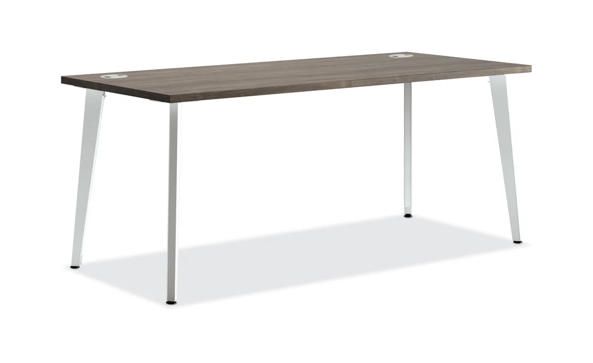 HON Voi desk shown from an angle.