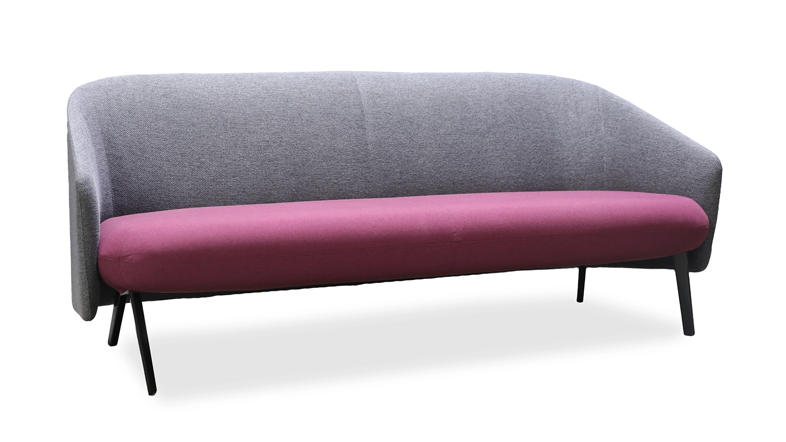 Cover Lounge sofa in purple.