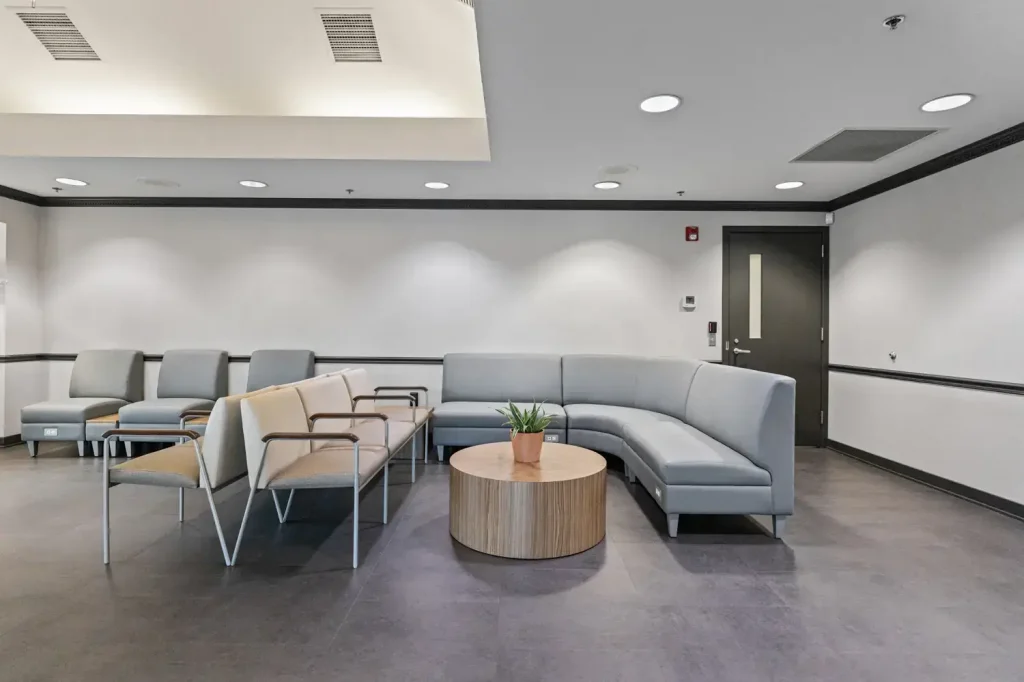Lobby-10.jpg